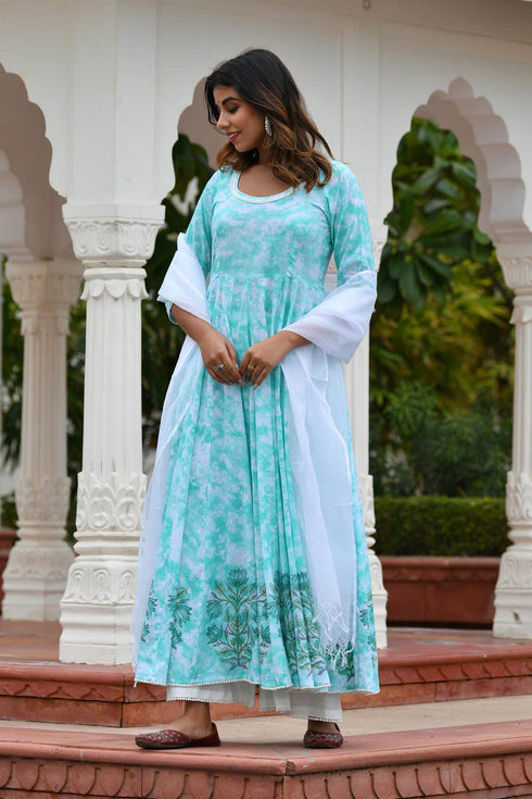 MULMUL OPAL GREEN TIE DYED & BLOCK PRINTED PANELED KURTA-PLAZZO & DUPATTA MULMUL OPAL GREEN TIE DYED & BLOCK PRINTED PANELED KURTA-PLAZZO & DUPATTA